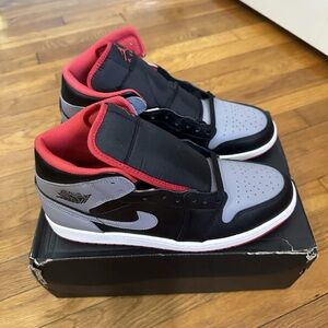 *New* Jordan 1 Mid Men Grey Black Red (DQ8426-006) Size 11.5